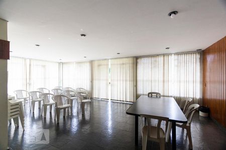 Apartamento à venda com 67m², 2 quartos e 1 vagaSalão de festas