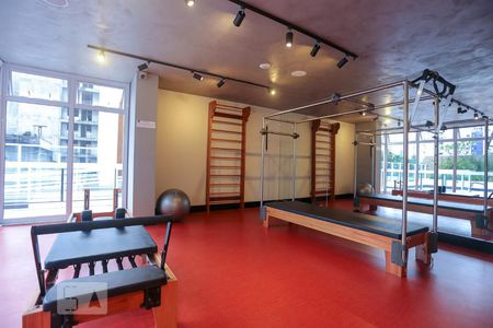 Studio para alugar com 36m², 1 quarto e 1 vaga Studio para alugar com 36m², 1 quarto e 1 vagaAcademia