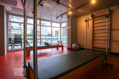 Studio para alugar com 36m², 1 quarto e 1 vaga Studio para alugar com 36m², 1 quarto e 1 vagaAcademia