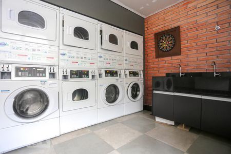 Studio para alugar com 36m², 1 quarto e 1 vaga Studio para alugar com 36m², 1 quarto e 1 vagaLavanderia