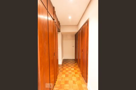 Apartamento à venda com 130m², 3 quartos e 1 vagaCloset 