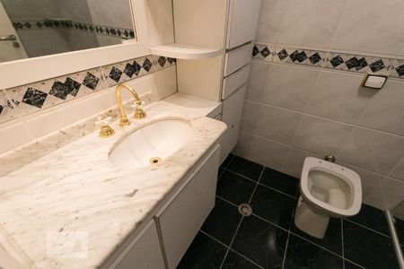 Banheiro  de apartamento à venda com 3 quartos, 130m² em Vila Mariana, São Paulo