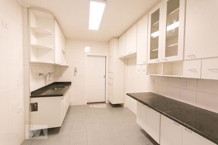 Apartamento à venda com 130m², 3 quartos e 1 vagaCozinha 