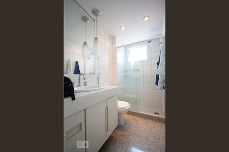 Banheiro Suíte de apartamento para alugar com 2 quartos, 74m² em Botafogo, Rio de Janeiro