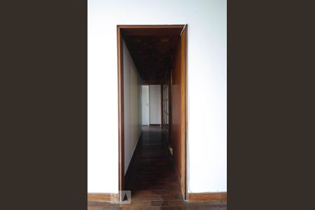 Apartamento à venda com 126m², 3 quartos e 1 vagaCorredor de acesso aos dormitórios