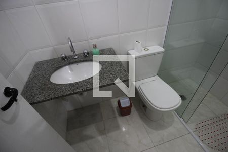 Casa para alugar com 210m², 4 quartos e 3 vagasBanheiro edcula