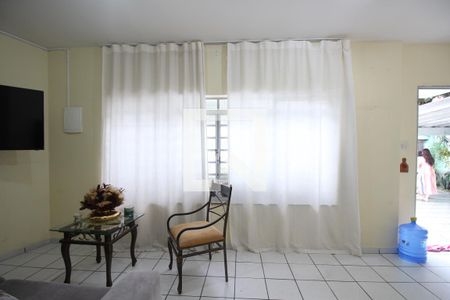 Sala Casa 1 de casa para alugar com 5 quartos, 210m² em Lar São Paulo, São Paulo