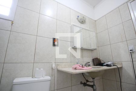 Casa para alugar com 210m², 4 quartos e 3 vagasBanheiro 2