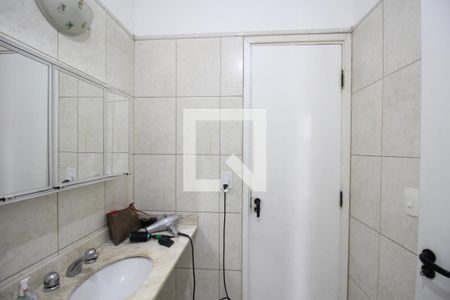 Casa para alugar com 210m², 4 quartos e 3 vagasBanheiro 2