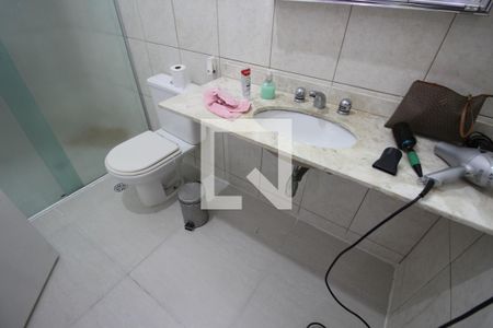 Casa para alugar com 210m², 4 quartos e 3 vagasBanheiro 2