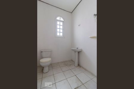 Banheiro 2 de casa para alugar com 2 quartos, 70m² em Vila Pompéia, São Paulo