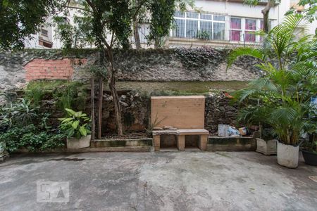 Vista Sala de casa à venda com 2 quartos, 75m² em Rio Comprido, Rio de Janeiro