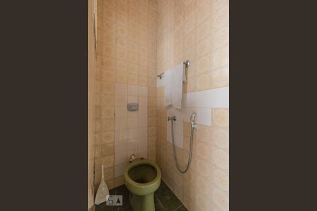 Casa à venda com 75m², 2 quartos e sem vagaBanheiro de Serviço