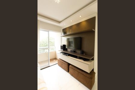 Sala de apartamento para alugar com 2 quartos, 50m² em Uberaba, Curitiba