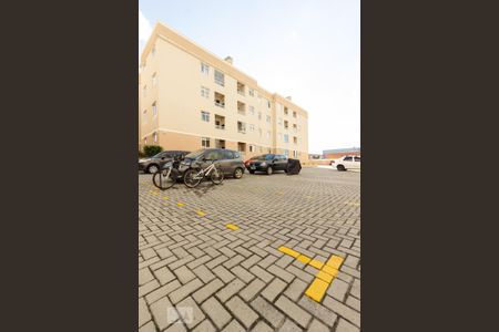 Garagem de apartamento para alugar com 2 quartos, 50m² em Uberaba, Curitiba
