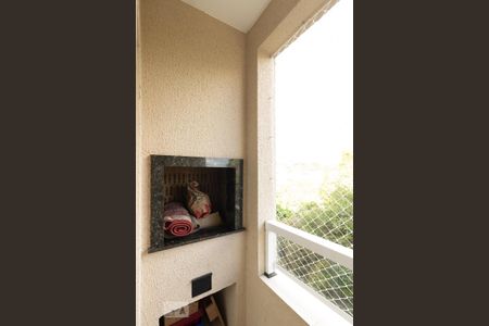 Varanda gourmet de apartamento para alugar com 2 quartos, 50m² em Uberaba, Curitiba