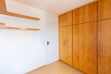 Quarto  de apartamento para alugar com 2 quartos, 51m² em Vila Bertioga, São Paulo