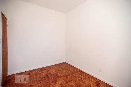 Quarto 1 de apartamento para alugar com 2 quartos, 66m² em Sampaio, Rio de Janeiro