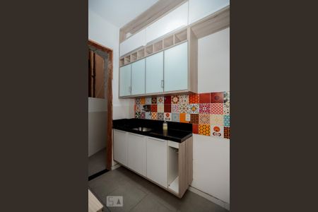 Cozinha de apartamento para alugar com 2 quartos, 66m² em Sampaio, Rio de Janeiro