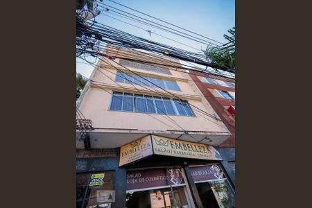 Fachada de apartamento para alugar com 2 quartos, 66m² em Sampaio, Rio de Janeiro