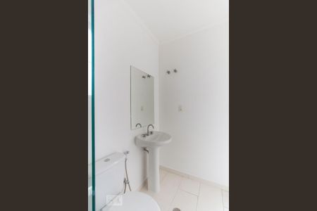 Casa de condomínio para alugar com 114m², 3 quartos e 2 vagasBanheiro