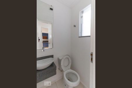 Lavabo de casa de condomínio para alugar com 3 quartos, 114m² em Vila Moinho Velho, São Paulo