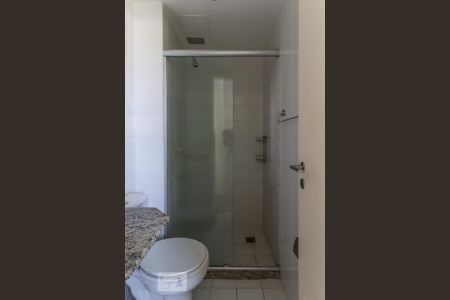 Apartamento à venda com 63m², 2 quartos e 1 vaga Apartamento à venda com 63m², 2 quartos e 1 vagaBanheiro 2
