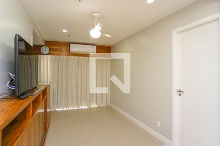 Sala de apartamento para alugar com 2 quartos, 80m² em Barra da Tijuca, Rio de Janeiro