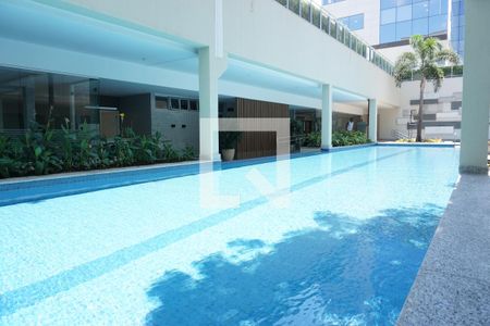 Apartamento para alugar com 80m², 2 quartos e 1 vagaÁrea comum - Piscina