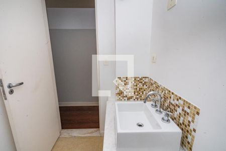 Apartamento para alugar com 137m², 3 quartos e 1 vaga Apartamento para alugar com 137m², 3 quartos e 1 vagaBanheiro Social