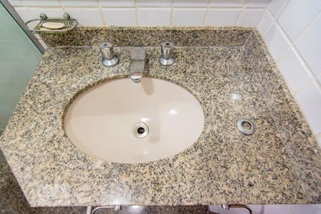 banheiro de apartamento para alugar com 1 quarto, 42m² em Bela Vista, São Paulo