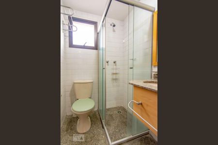 banheiro de apartamento para alugar com 1 quarto, 42m² em Bela Vista, São Paulo