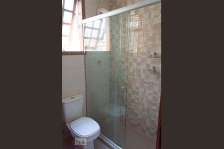 Banheiro de apartamento para alugar com 2 quartos, 53m² em São Geraldo, Porto Alegre