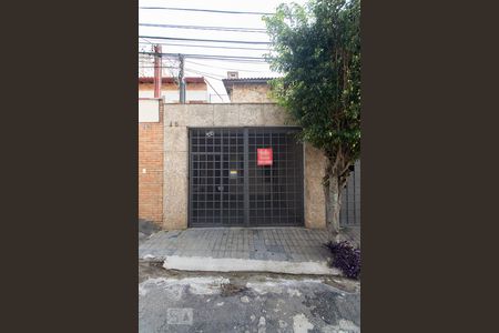 Casa à venda com 320m², 2 quartos e 1 vagaFachada
