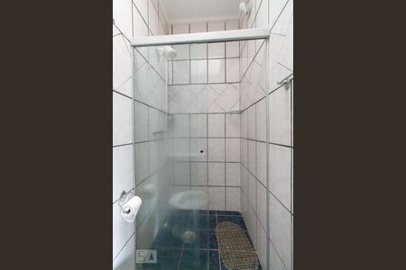 Casa à venda com 320m², 2 quartos e 1 vagaBanheiro da suíte 2