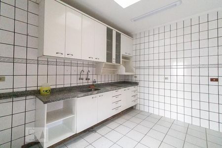 Casa à venda com 320m², 2 quartos e 1 vagaCozinha