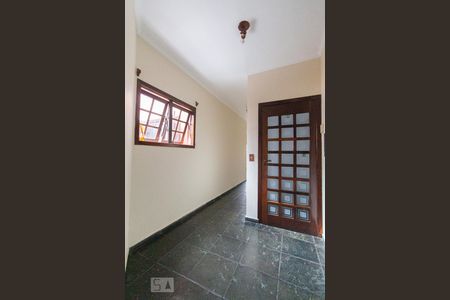 Casa à venda com 320m², 2 quartos e 1 vagaHall de entrada