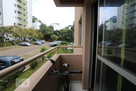 Sacada de apartamento à venda com 3 quartos, 67m² em Jardim Jaqueline, São Paulo