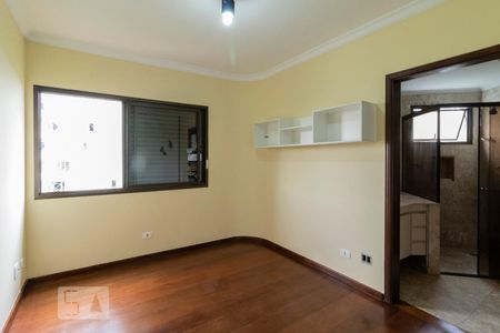 Apartamento à venda com 220m², 3 quartos e 3 vagasSuíte 3