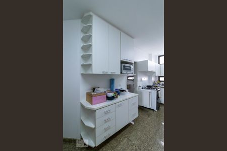 Apartamento à venda com 220m², 3 quartos e 3 vagasCozinha