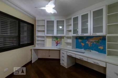 Escritório de apartamento à venda com 3 quartos, 220m² em Campo Belo, São Paulo