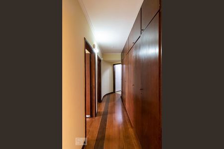 Apartamento à venda com 220m², 3 quartos e 3 vagasCorredor