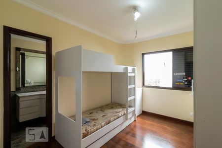 Apartamento à venda com 220m², 3 quartos e 3 vagasSuíte 2