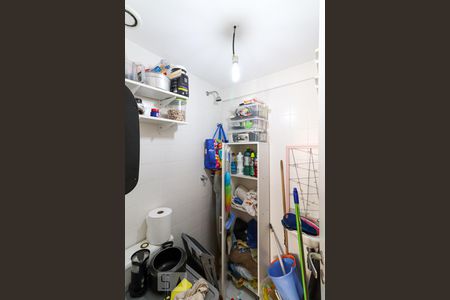 Apartamento para alugar com 70m², 2 quartos e 1 vagaDISPENSA