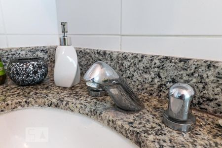 Apartamento para alugar com 70m², 2 quartos e 1 vagaBANHEIRO 2