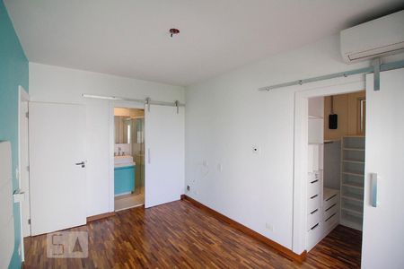 Apartamento à venda com 100m², 2 quartos e 2 vagas Apartamento à venda com 100m², 2 quartos e 2 vagasSuíte