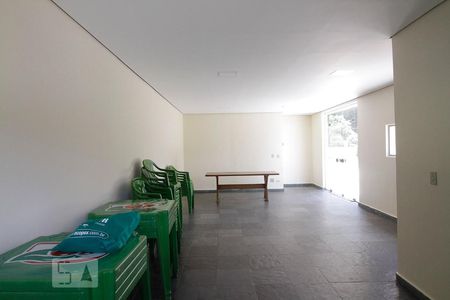 Apartamento à venda com 100m², 2 quartos e 2 vagas Apartamento à venda com 100m², 2 quartos e 2 vagasSalão de Festas