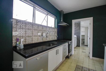 Apartamento à venda com 100m², 2 quartos e 2 vagas Apartamento à venda com 100m², 2 quartos e 2 vagasCozinha