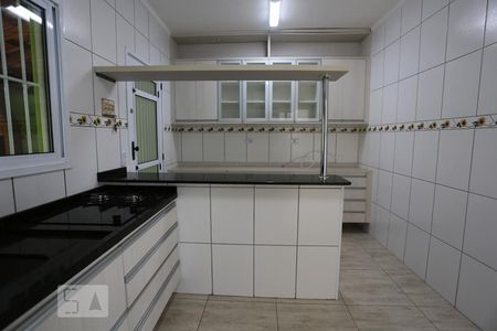 Cozinha de casa à venda com 2 quartos, 280m² em Cipava, Osasco
