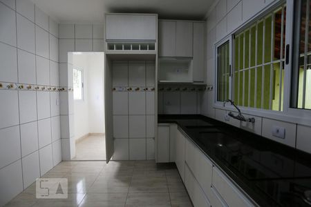 Cozinha de casa à venda com 2 quartos, 280m² em Cipava, Osasco